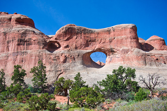 Tunnel Arch